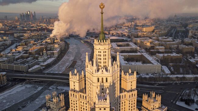 Высотка на Котельнической набережной в Москве