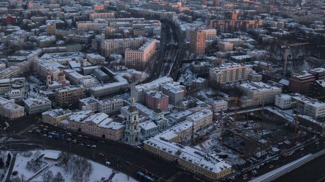 Яузский бульвар и Троицкая церковь в Москве