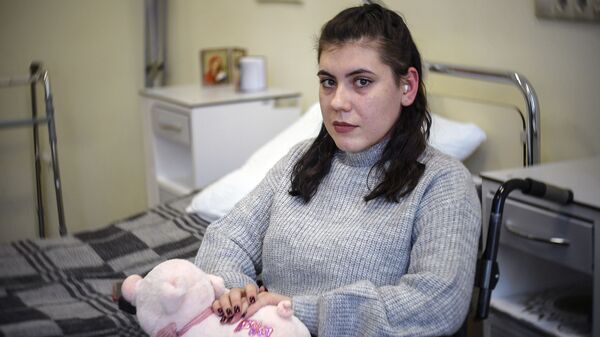 Студентка Людмила, пострадавшая во время взрыва бомбы в Керченском политехническом колледже