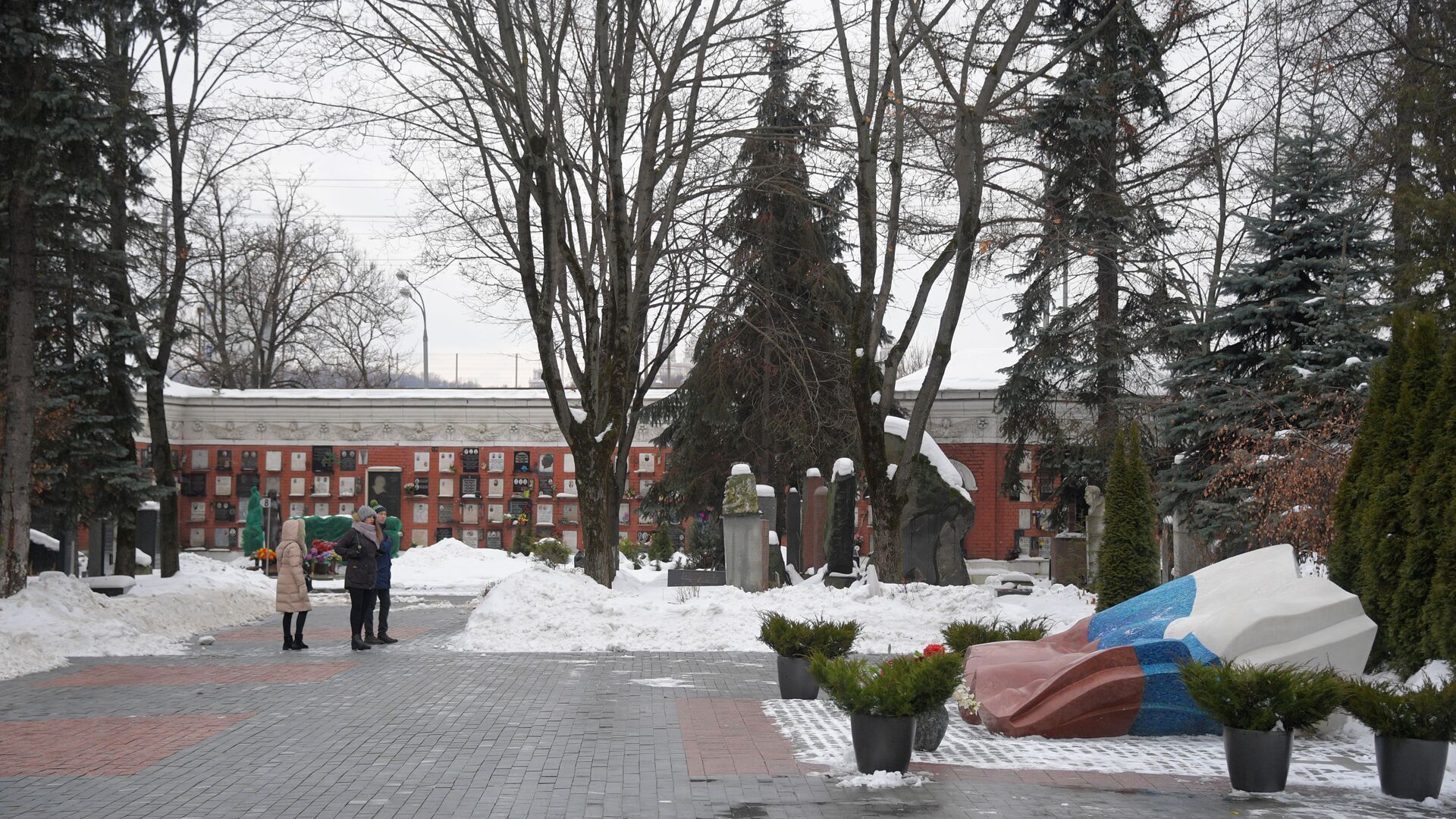 Мемориал Б. Н. Ельцину на Новодевичьем кладбище - РИА Новости, 1920, 01.02.2021