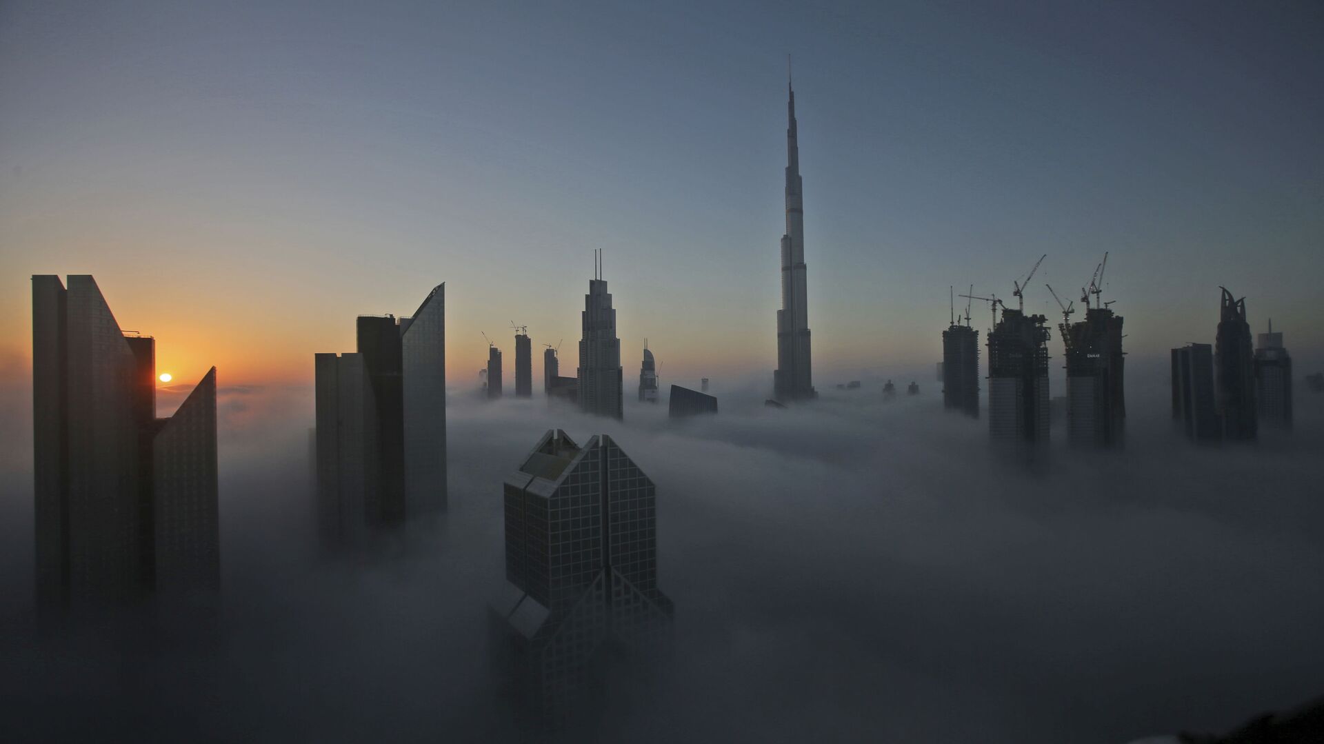 Сверхвысотный небоскреб Бурдж-Халифа в Дубае - РИА Новости, 1920, 13.06.2023