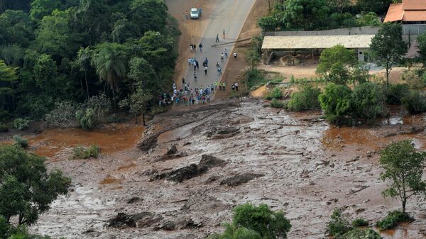 Последствия прорыва плотин на шахте корпорации Vale в штате Минас-Жерайс, Бразилия. 25 января 2019 