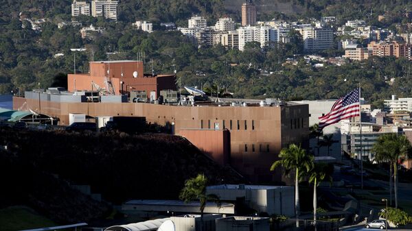 Территория посольства США в Каракасе. Архивное фото