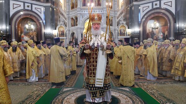 Патриарх Московский и всея Руси Кирилл во время божественной литургии в Храме Христа Спасителя