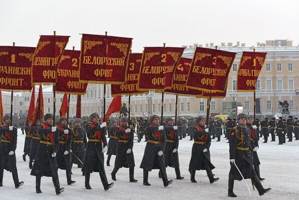 Парад в честь 75-летия снятия блокады Ленинграда