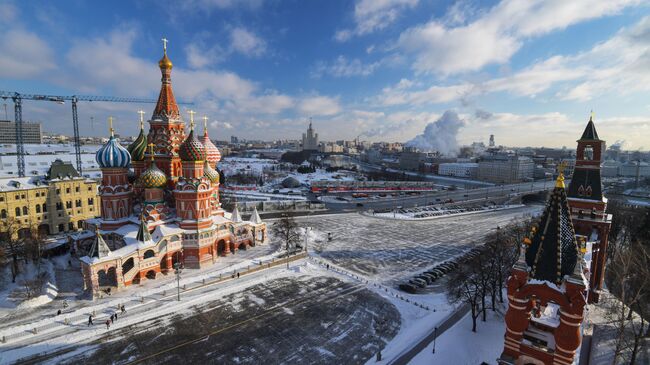 Покровский собор (храм Василия Блаженного) и площадь Васильевский спуск 