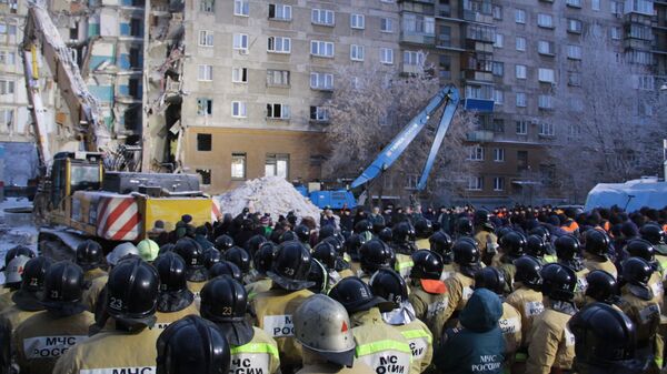 Обрушение одного из подъездов жилого дома на проспекте Карла Маркса в Магнитогорске