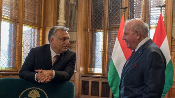 Посол США в Венгрии Дэвид Корнстейн и премьер-министр Венгрии Виктор Орбан. 10 сентября 2018 