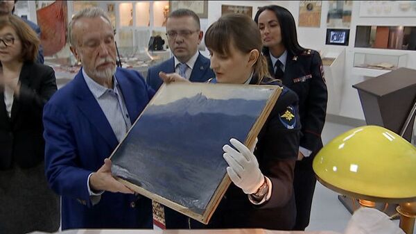 Церемония передачи похищенной картины Архипа Куинджи Ай-Петри. Крым