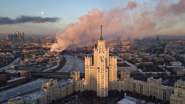 Высотка на Котельнической набережной в Москве