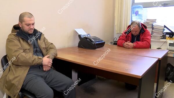 Прибытие на допрос подозреваемых по делу о хищениях у Газпрома. Кадры СК РФ