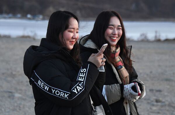 Туристки из Республики Корея во Владивостоке