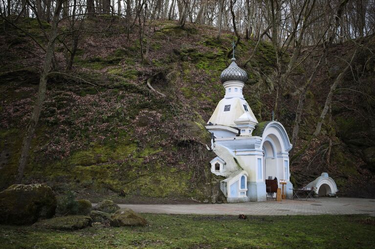 Иверская часовня и источник святителя Пантелеймона в Горячем Ключе