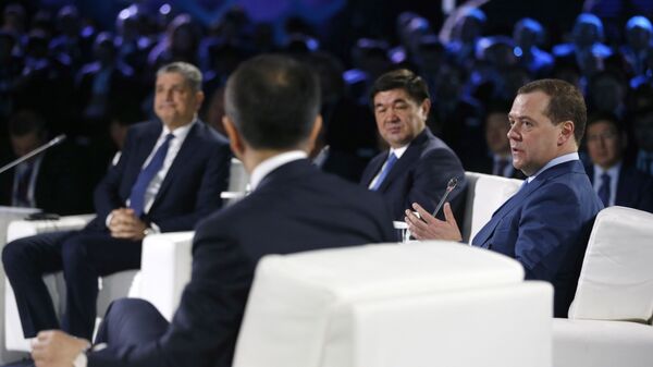 Дмитрий Медведев на пленарной сессии форума Цифровая повестка в эпоху глобализации 2.0. Инновационная экосистема Евразии в Алма-Ате. 1 февраля 2019