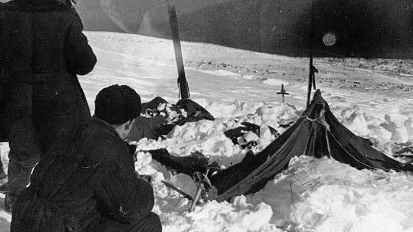 Палатка группы Дятлова, частично раскопанная от снега - РИА Новости, 1920, 30.01.2021