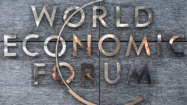 Табличка на въезде на территорию швейцарской неправительственной организации Всемирный экономический форум (WEF) в Женеве