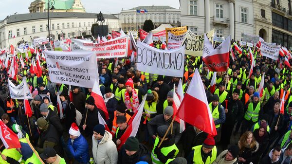 Акция протеста фермеров у президентского дворца в Варшаве. Архивное фото
