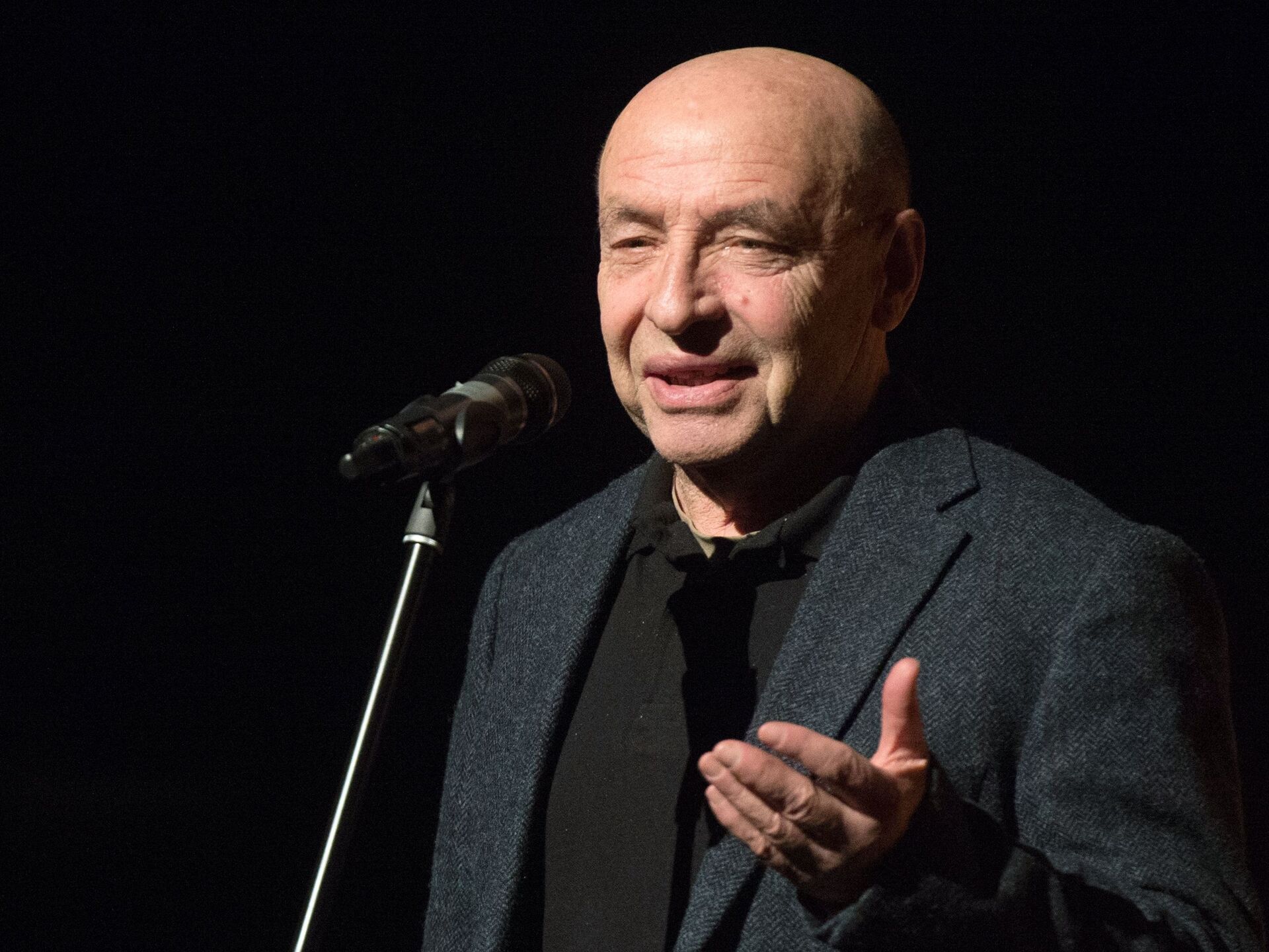 Режиссер и сценарист Александр Бородянский Режиссер и сценарист Александр Бородянский - РИА Новости, 1920, 02.02.2025