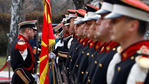 День перерождения. Круг почета НАТО для Македонии  