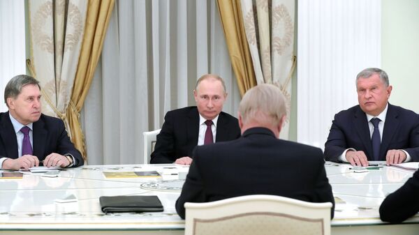  Президент РФ Владимир Путин во время встречи с генеральным директором BP Робертом Дадли. 7 февраля 2019