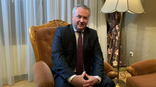 Постоянный представитель России при ОБСЕ Александр Лукашевич