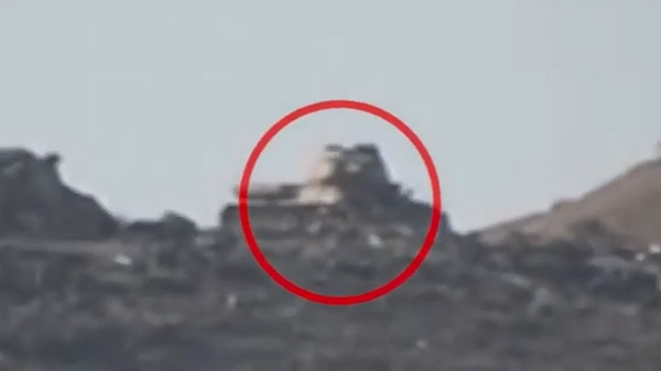 В Сети появилось видео ракетной атаки на танк Т-34-85 в Йемене
