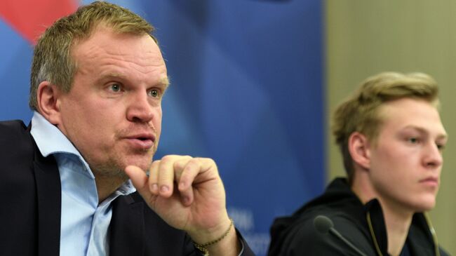 Денис Тихомиров (слева) и Дмитрий Логинов