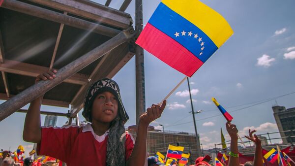 Акция в поддержку президента Венесуэлы Николаса Мадуро в Каракасе