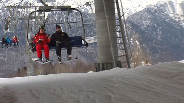 Путин и Лукашенко покатались на горных лыжах в Сочи