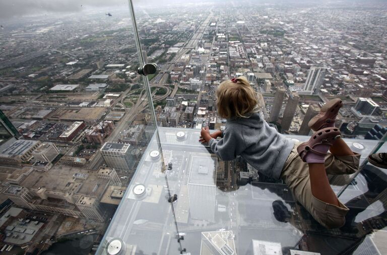 Смотровая площадка Skydeck ledge в Чикаго