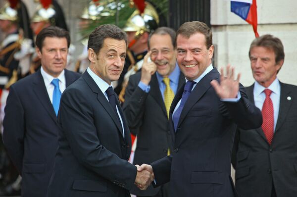 Президент РФ Дмитрий Медведев и президент Франции Николя Саркози. Архив