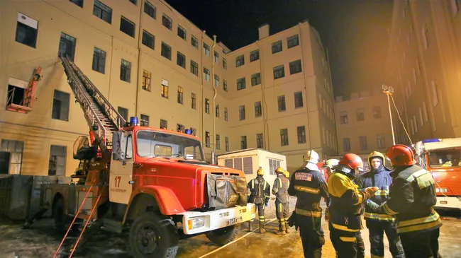 Обрушение плит перекрытия в здании Санкт-Петербургского НИУ ИТМО