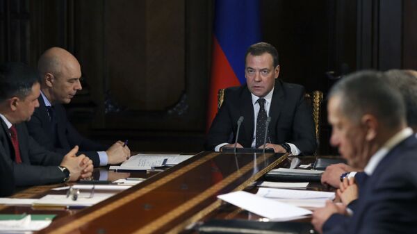 Председатель правительства РФ Дмитрий Медведев проводит совещание с вице-премьерами РФ