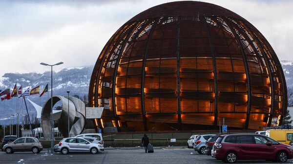 Глобус - символ Европейского совета по ядерным исследованиям ЦЕРН (CERN) в Женеве