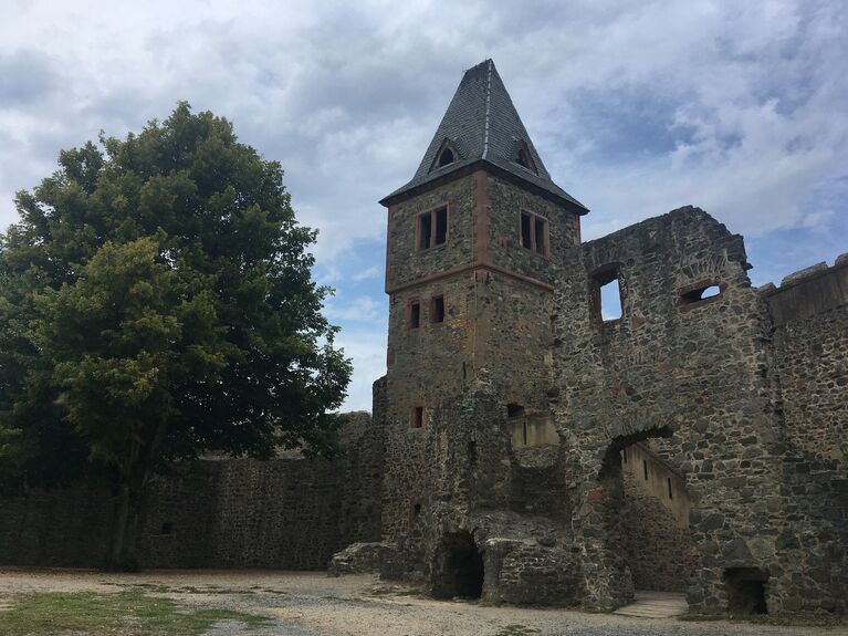 Замок Франкенштейн