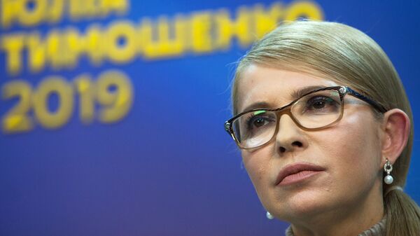Кандидат в президенты Украины, лидер всеукраинского объединения Батькивщина Юлия Тимошенко на пресс-конференции в Киеве