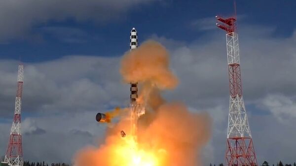 Запуск тяжелой межконтинентальной баллистической ракеты Сармат с космодрома Плесецк в Архангельской области