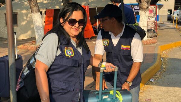 Сотрудники колумбийского консульства пешком покинули Венесуэлу 