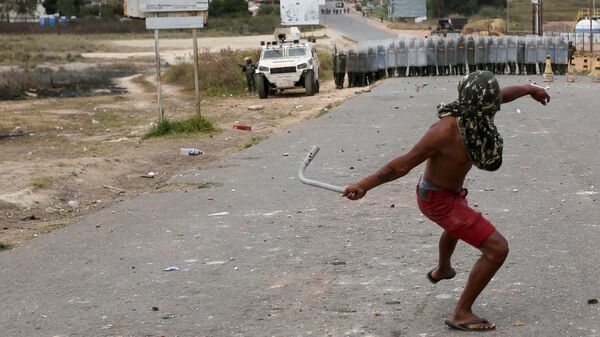 Нападение на венесуэльский погранпост в городе Пакарайма с территории Бразилии