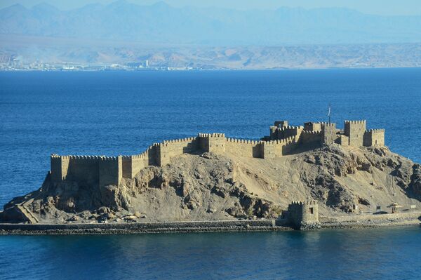 Остров Фараонов, где сохранилась Салах Эль Дина – крепость крестоносцев, построенная в XII веке в городе Табе
