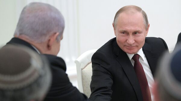 Президент России Владимир Путин и премьер-министр Государства Израиль Биньямин Нетаньяху во время встречи