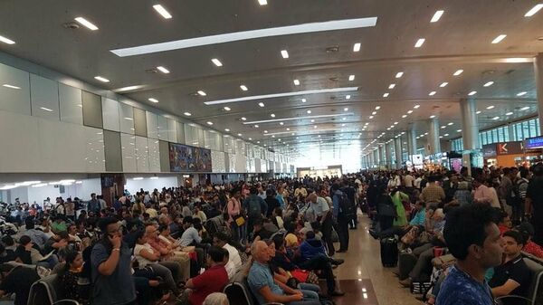 Зал ожидания аэропорта Даболим в Гоа, Индия 