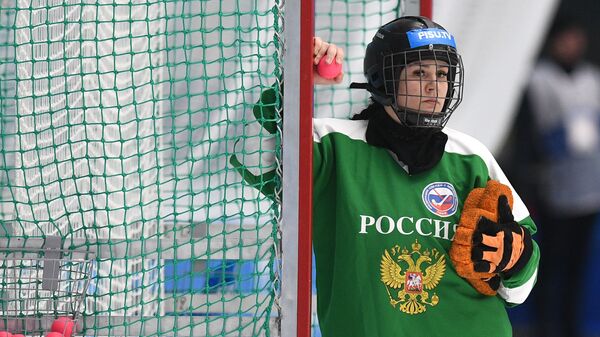 Вратарь женской студенческой сборной России по хоккею с мячом Татьяна Курносова