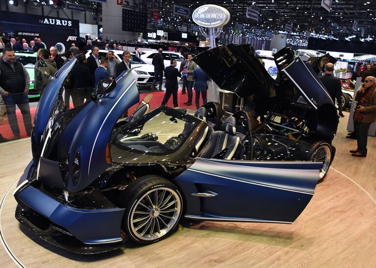 Родстер Pagani Huayra на Международном Женевском автосалоне 2019