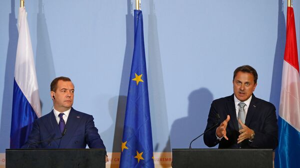 Председатель правительства РФ Дмитрий Медведев и премьер-министр Люксембурга Ксавье Беттель во время совместной пресс-конференции