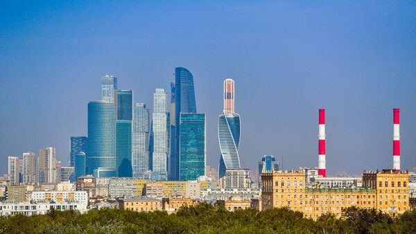 Вид на здания делового центра Москва-сити в Москве