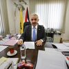 Новый премьер-министр Палестины Мухаммед Штайе в своем офисе в Рамалле. 10 марта 2019