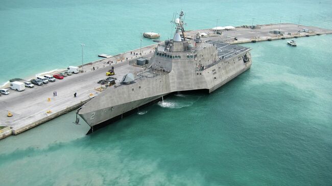 Корабль ВМС США USS Independence