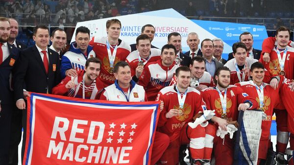 Дмитрий Медведев на церемонии фотографирования с игроками сборной России