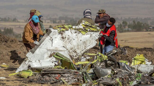Место крушения пассажирского самолета Boeing 737 Max 8 авиакомпании Ethiopian Airlines в Эфиопии